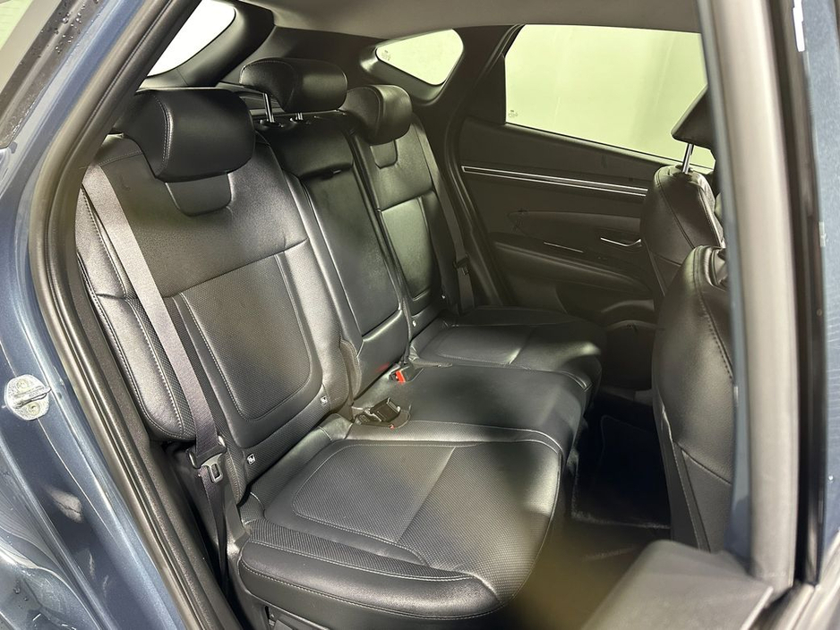 2022 Hyundai Tucson - image 11
