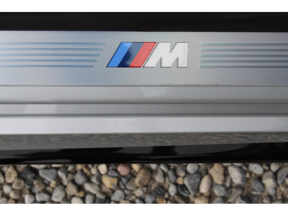 2019 BMW 7 Series - image 24