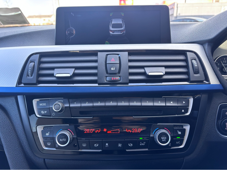 2015 BMW 4 Series - image 10