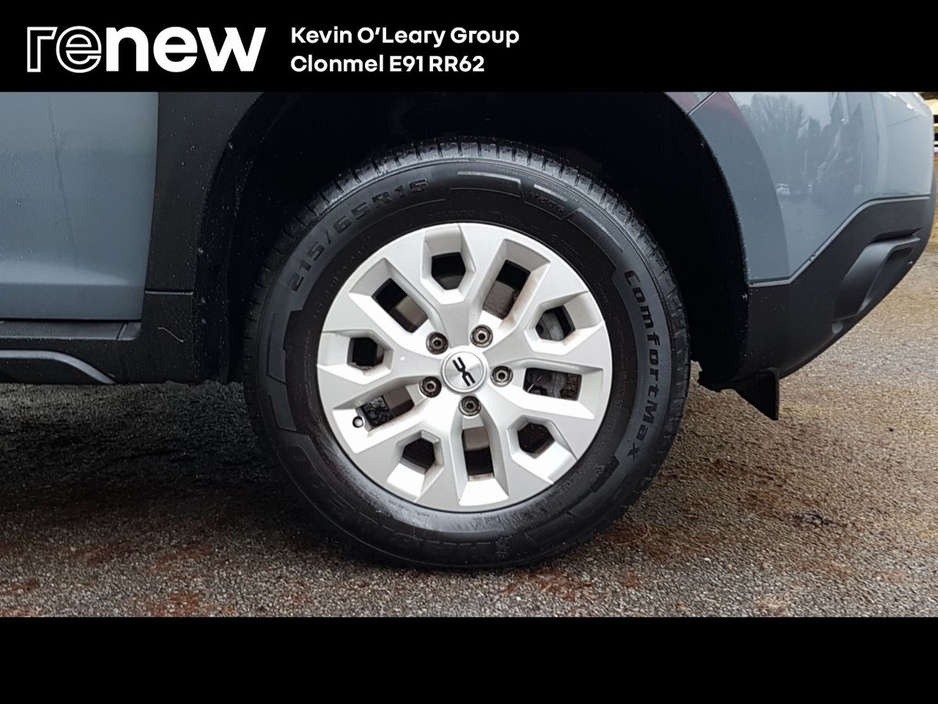 2023 Dacia Duster 1.0 TCe 90 Expression €23,900