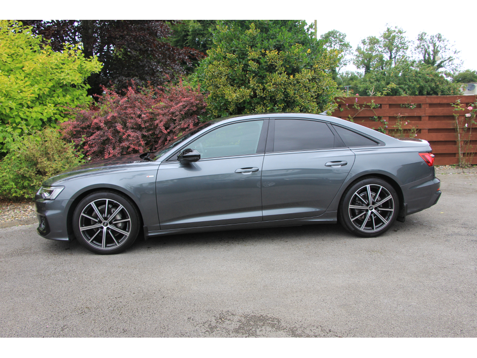 2025 Audi A6 Quattro Black Edition * Carbon and tech packs €72,950