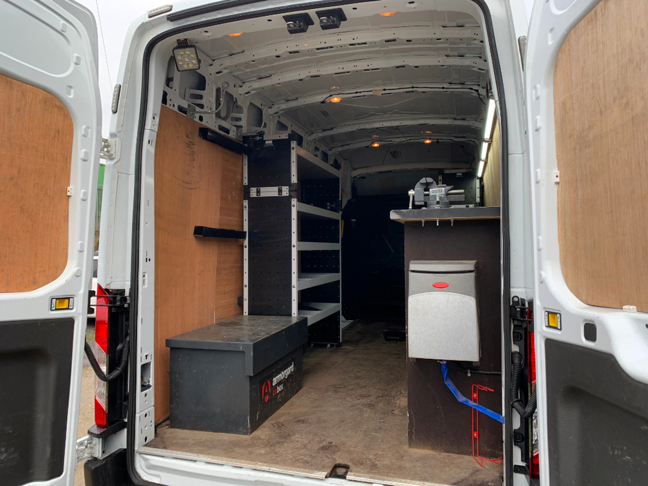 2023 Ford Transit JUMBO 2.0 TDCI 130 PS 350E RWD // PRICE EXCL. VAT // ONE OWNER // GREAT CONDITION // 11/26 CVRT //