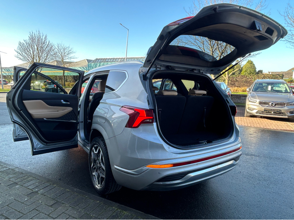 2022 Hyundai Santa Fe - image 33