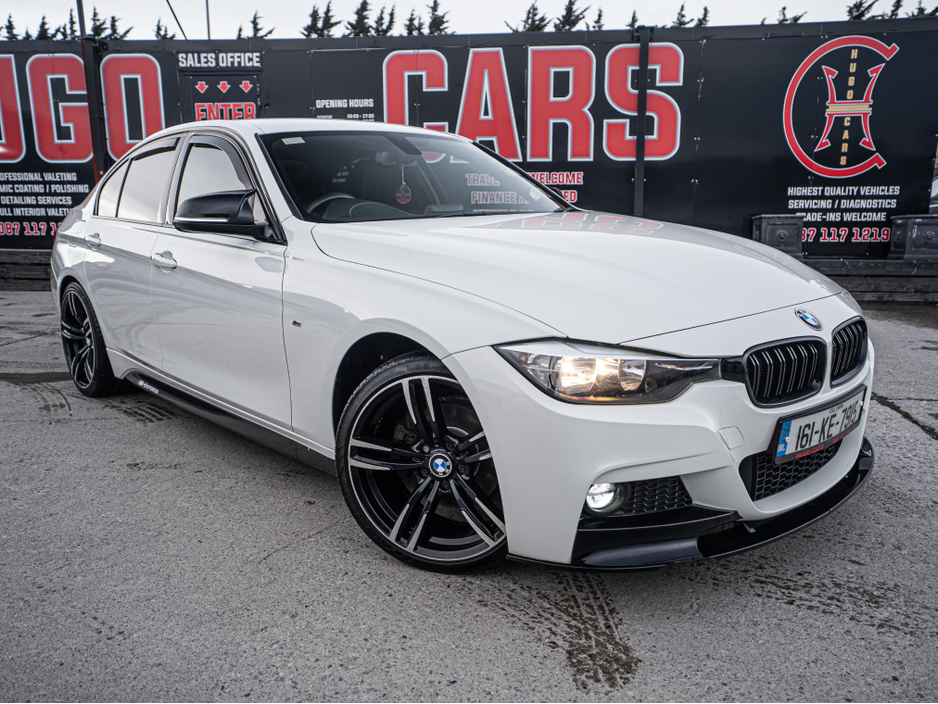 2016 BMW 3 Series - image 4