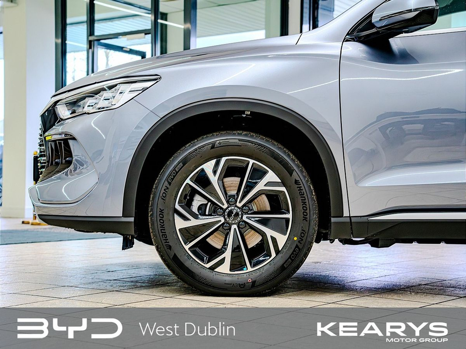 2026 BYD Sealion 7 - image 5