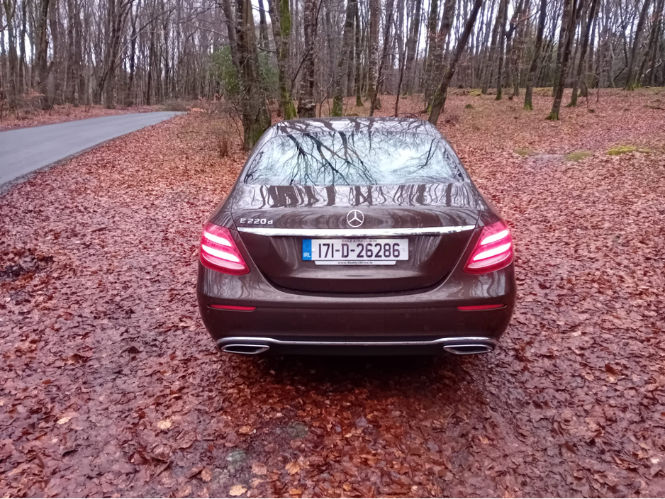 2017 Mercedes-Benz E Class - image 7