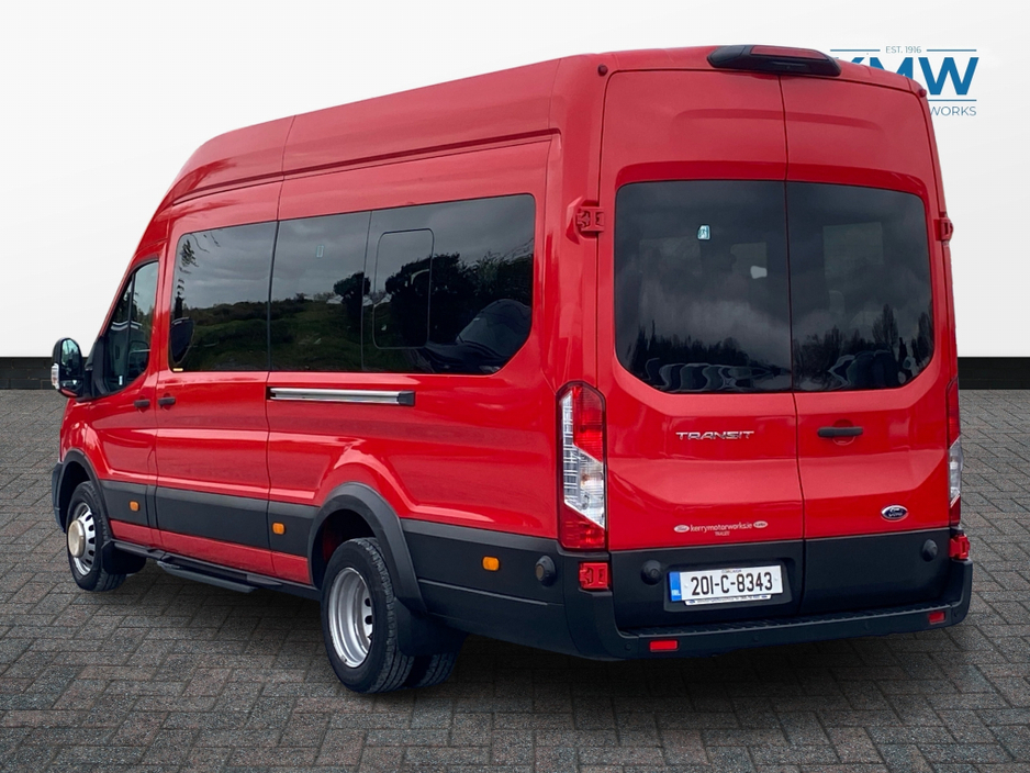 2020 Ford Transit - image 4