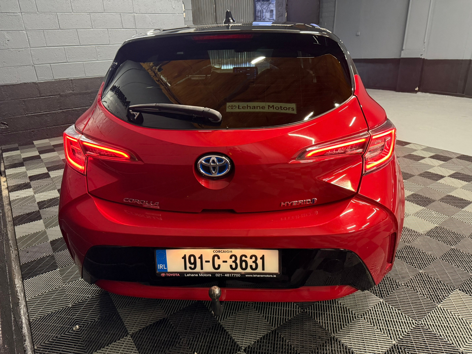 2019 Toyota Corolla 1.8 Hybrid Luna Sport Hatchback €18,900