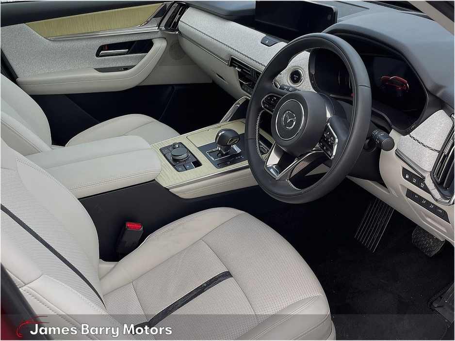 2025 Mazda CX-60 - image 10
