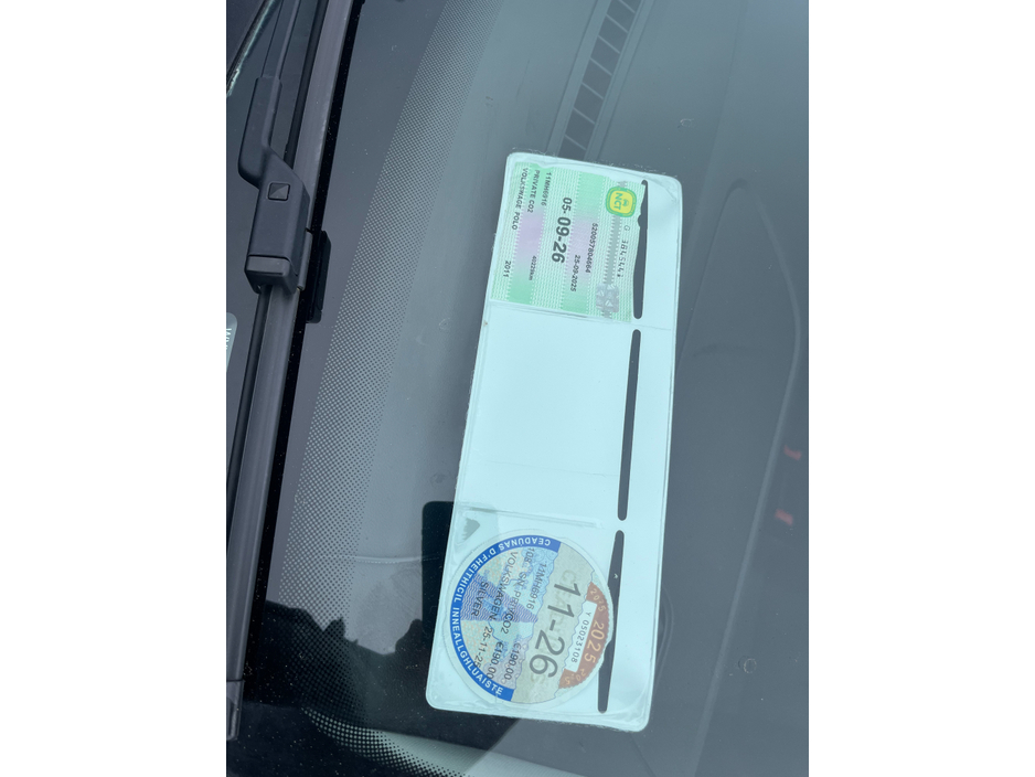 2011 Volkswagen Polo - image 11