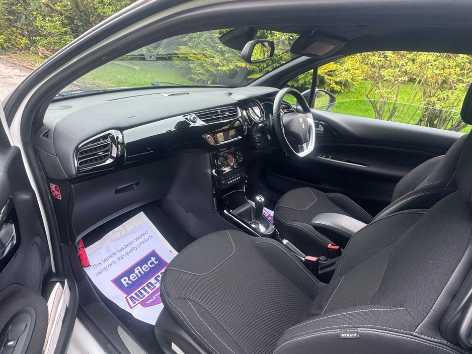 2015 Citroen DS3 - image 5