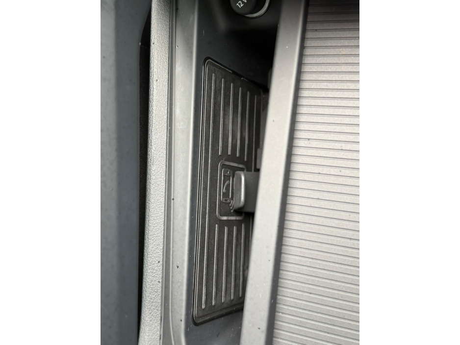 2024 Audi Q8 - image 37