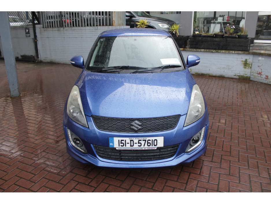 2015 Suzuki Swift - image 9