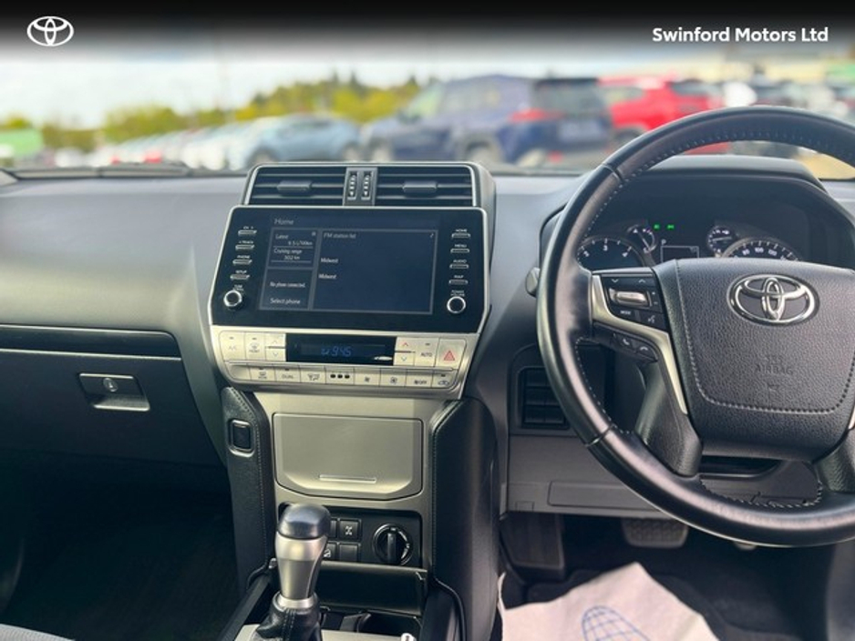 2023 Toyota Landcruiser - image 7