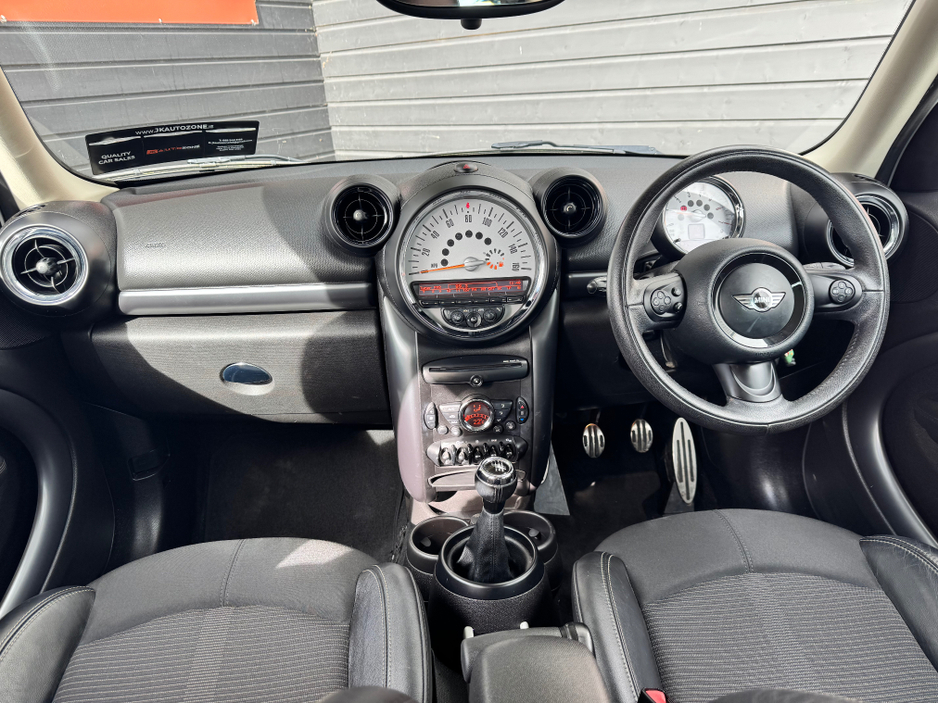 2014 MINI Countryman - image 13