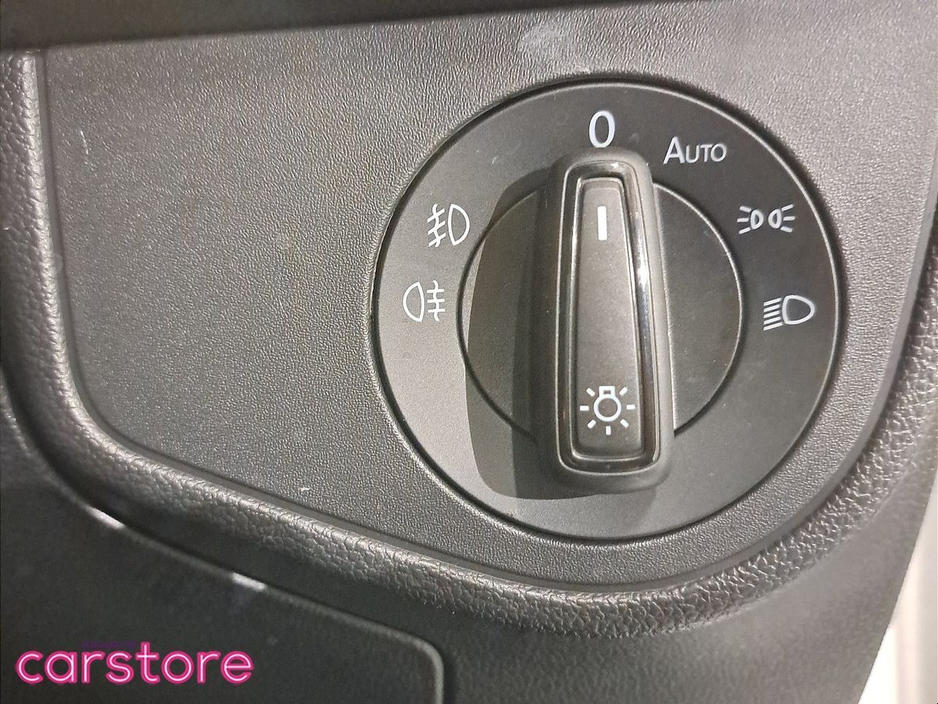 2023 Volkswagen Taigo - image 18