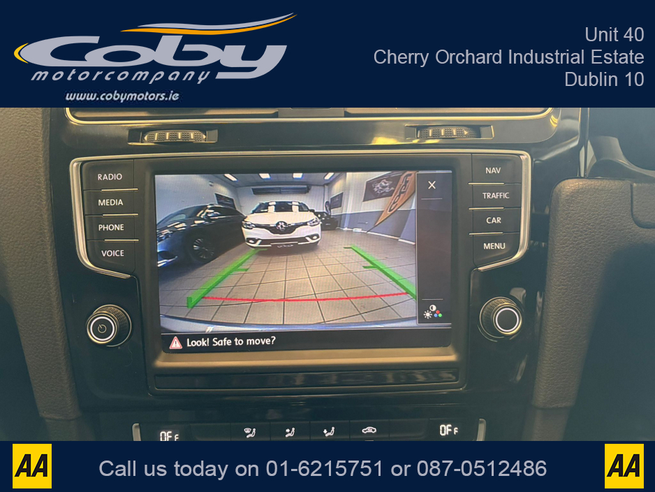 2014 Volkswagen Golf - image 23