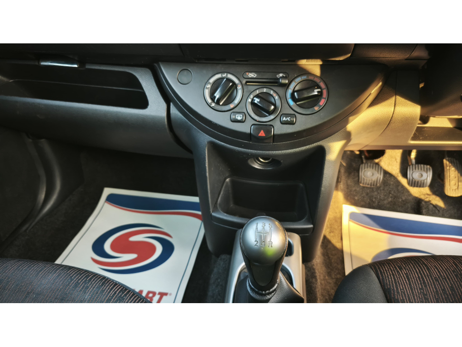 2012 Nissan Note - image 19