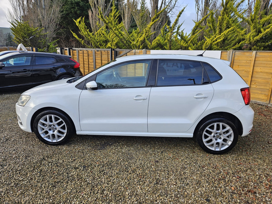 2016 Volkswagen Polo - image 6