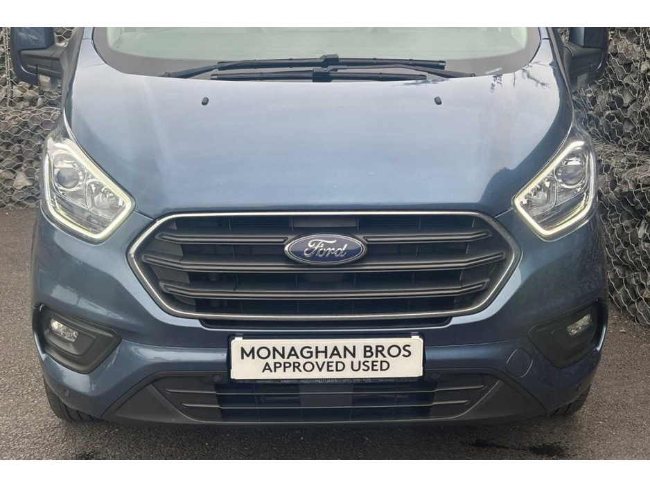 2022 Ford Transit - image 19