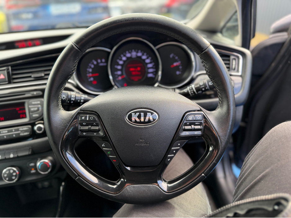 2017 Kia Ceed - image 17