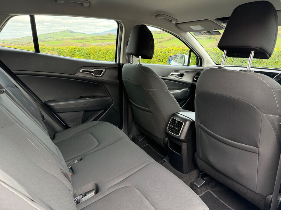 2023 Kia Sportage - image 13