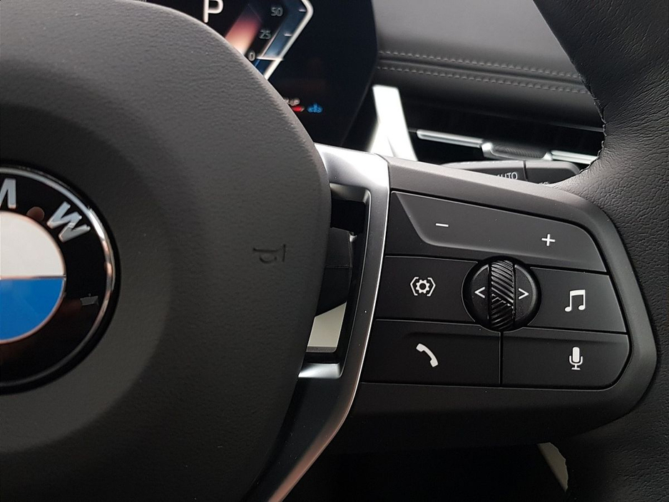 2026 BMW X1 - image 16