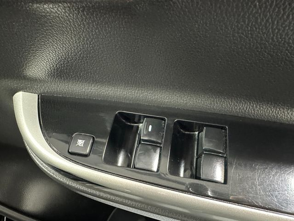 2020 Mitsubishi L200 - image 20