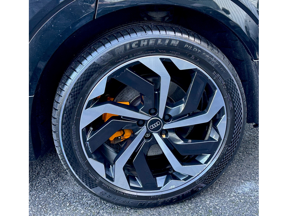 2022 Audi e-tron 55 300KW Q S LINE A €34,950