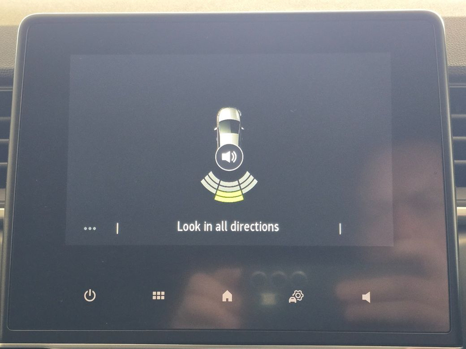 2024 Renault Captur - image 11