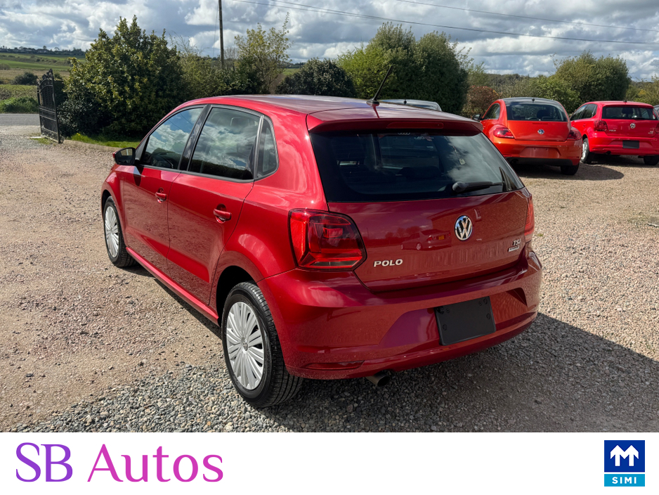 2015 Volkswagen Polo - image 8