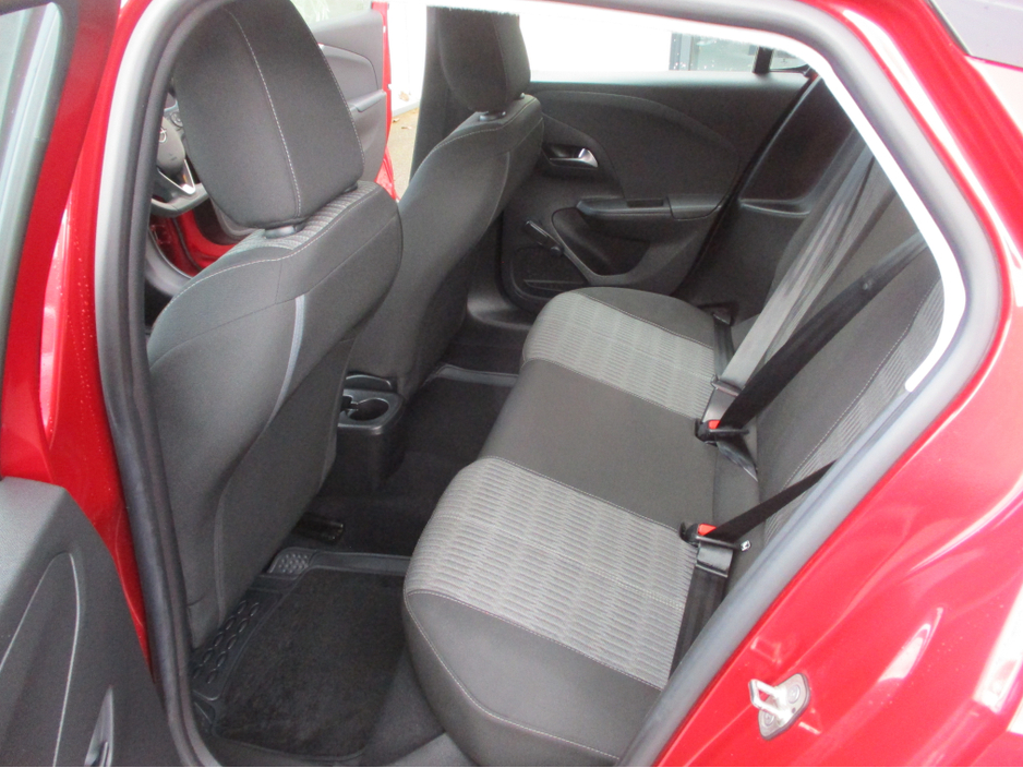 2021 Opel Corsa - image 12