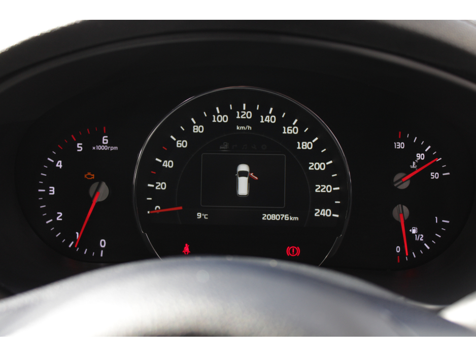 2016 Kia Sorento - image 11