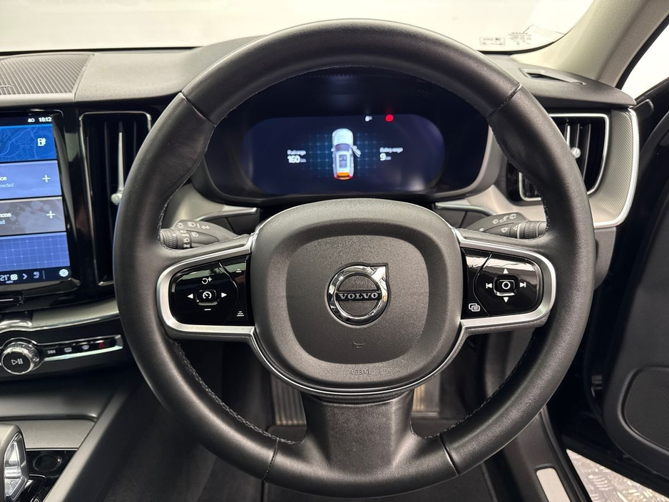 2023 Volvo XC60 - image 13