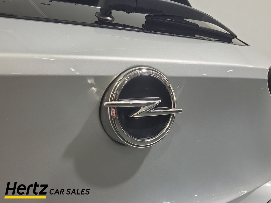 2023 Opel Corsa - image 10