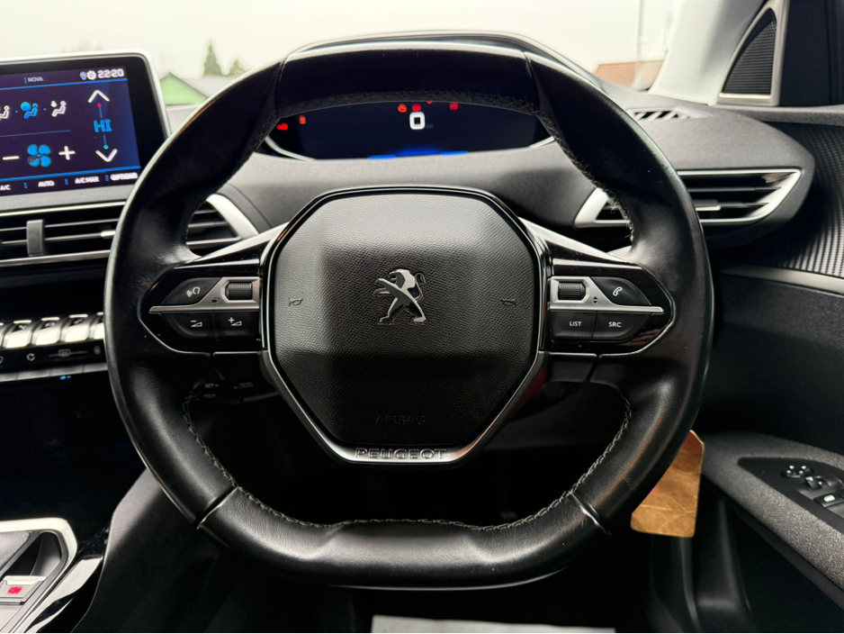 2019 Peugeot 3008 - image 13