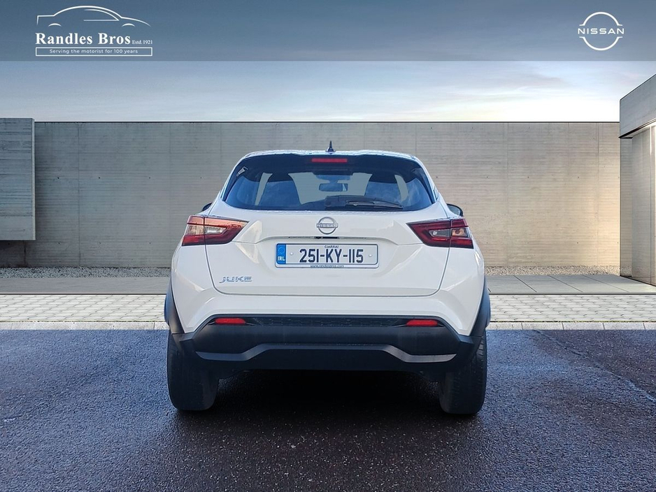 2025 Nissan Juke - image 8