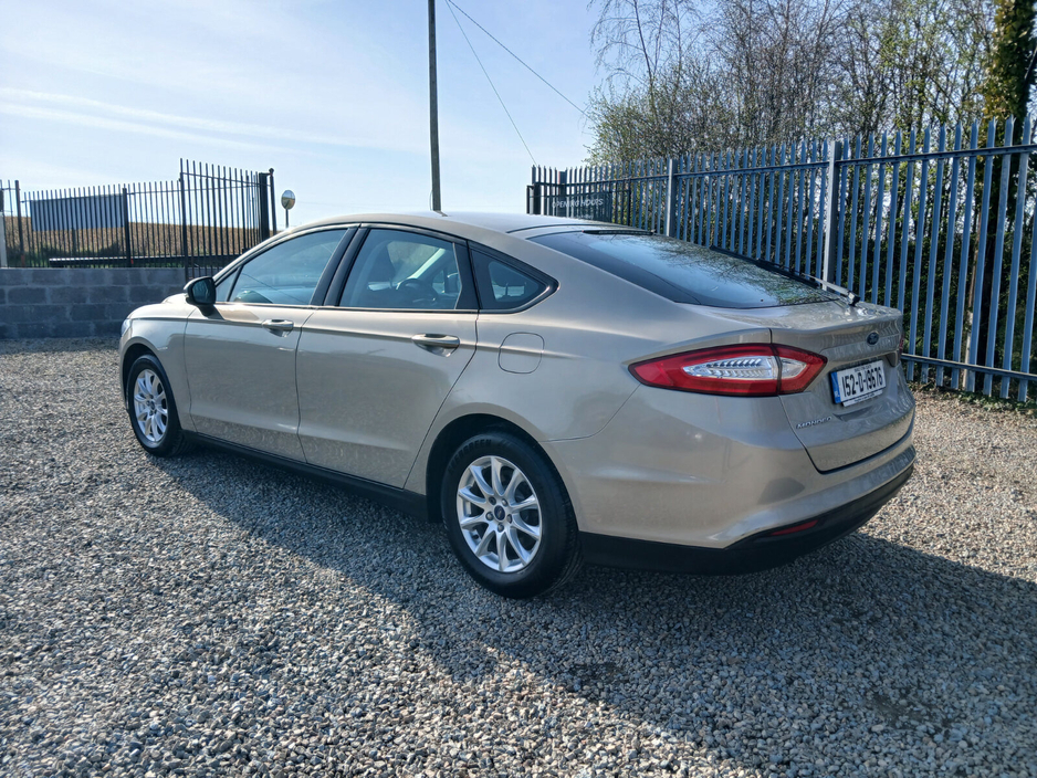 2015 Ford Mondeo - image 7