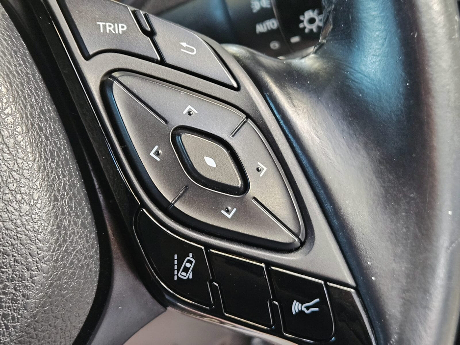 2018 Toyota C-HR - image 8