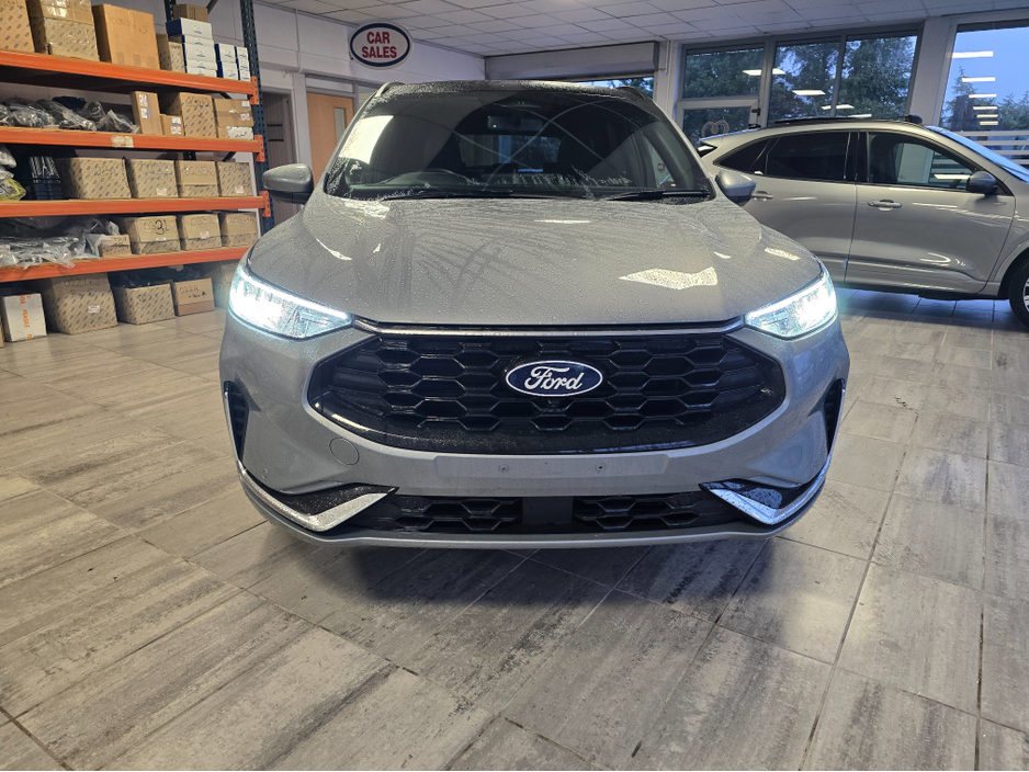 2025 Ford Kuga ST-LINE PHEV PAN ROOF €39,800