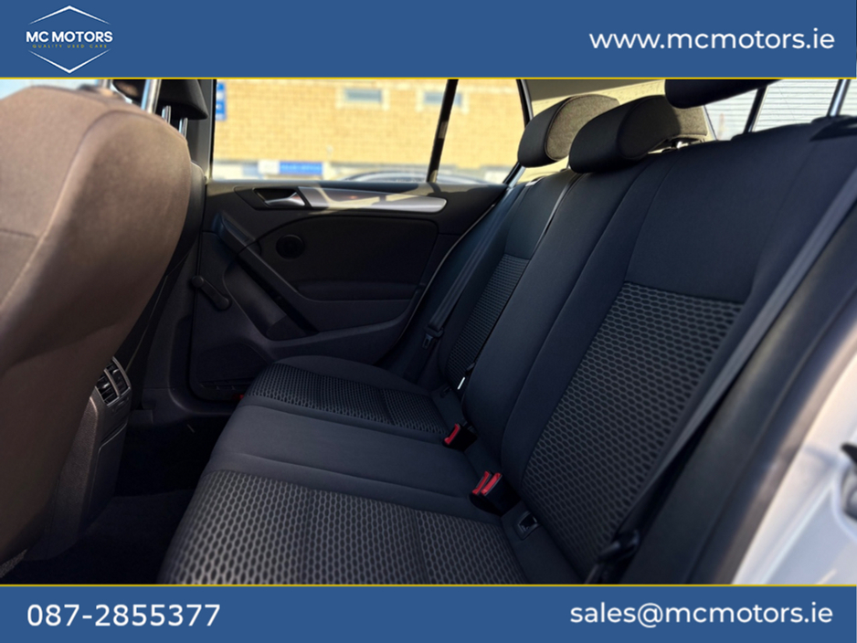 2011 Volkswagen Golf - image 12