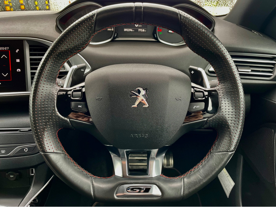 2018 Peugeot 308 - image 28