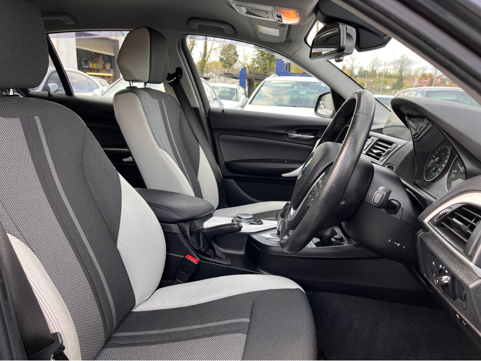 2016 BMW 1 Series 118D SE URBAN PLUS 2.0 DIESEL AUTO // HALF LEATHER // LANE ASSIST // CRUISE CONTROL // REVERSING CAMERA // STUNNING CAR THROUGHOUT €15,950