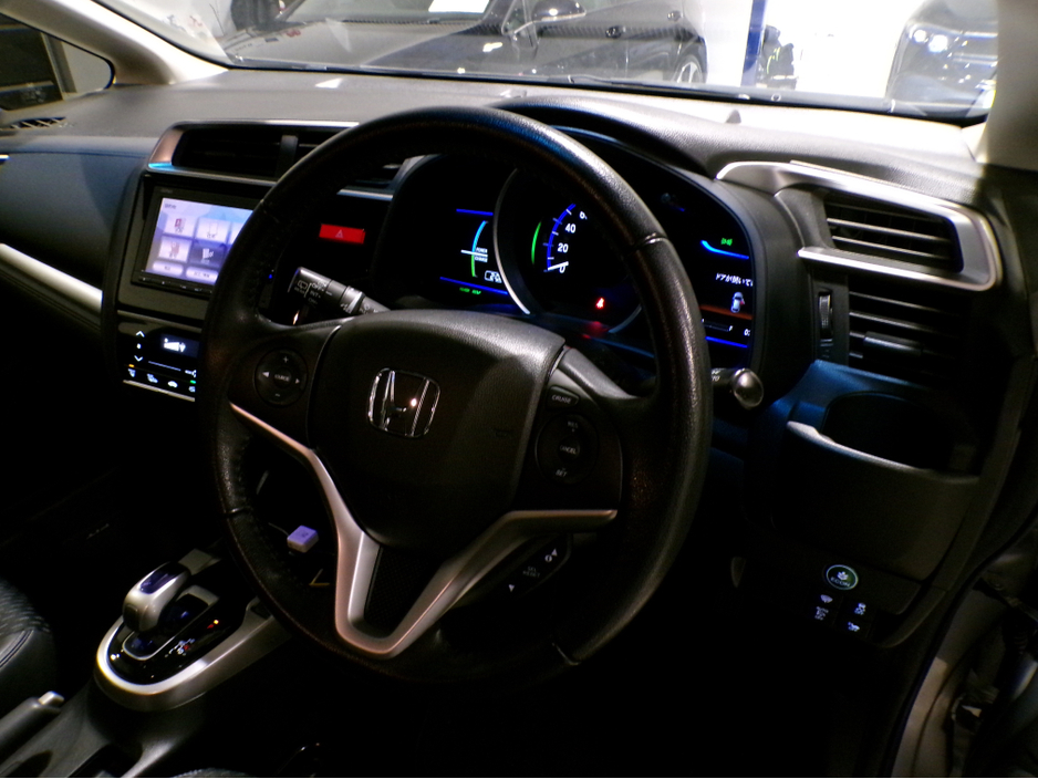 2016 Honda Fit **ONLY 21,000 MILES**HONDA FIT HYBRID S-TYPE**FANTASTIC CONDITION**FULL SAFETY PACK**COLOUR CAMERA**APPLE CAR-PLAY AND ANDROID AUTO**CRUISE CONTROL**ACTIVE BRAKING SYSTEM**FULL SAFETY PACK**HONDA MAGI €11,900