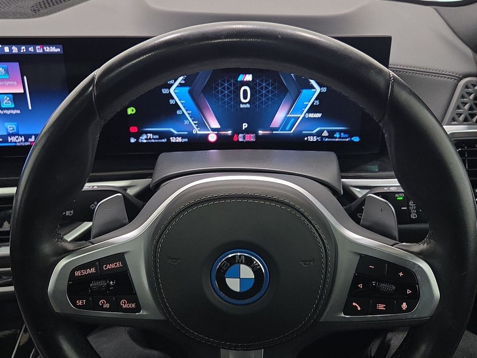 2023 BMW X5 - image 9