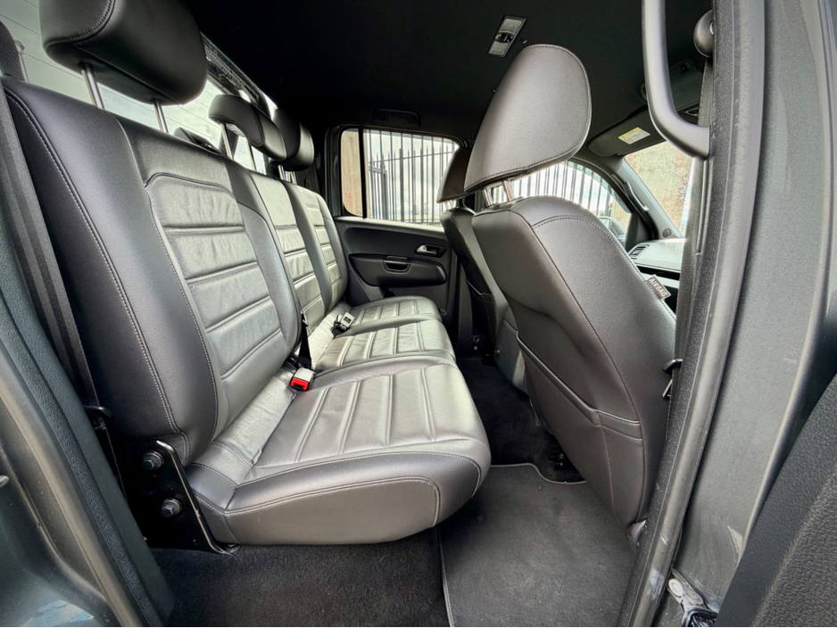 2020 Volkswagen Amarok - image 12