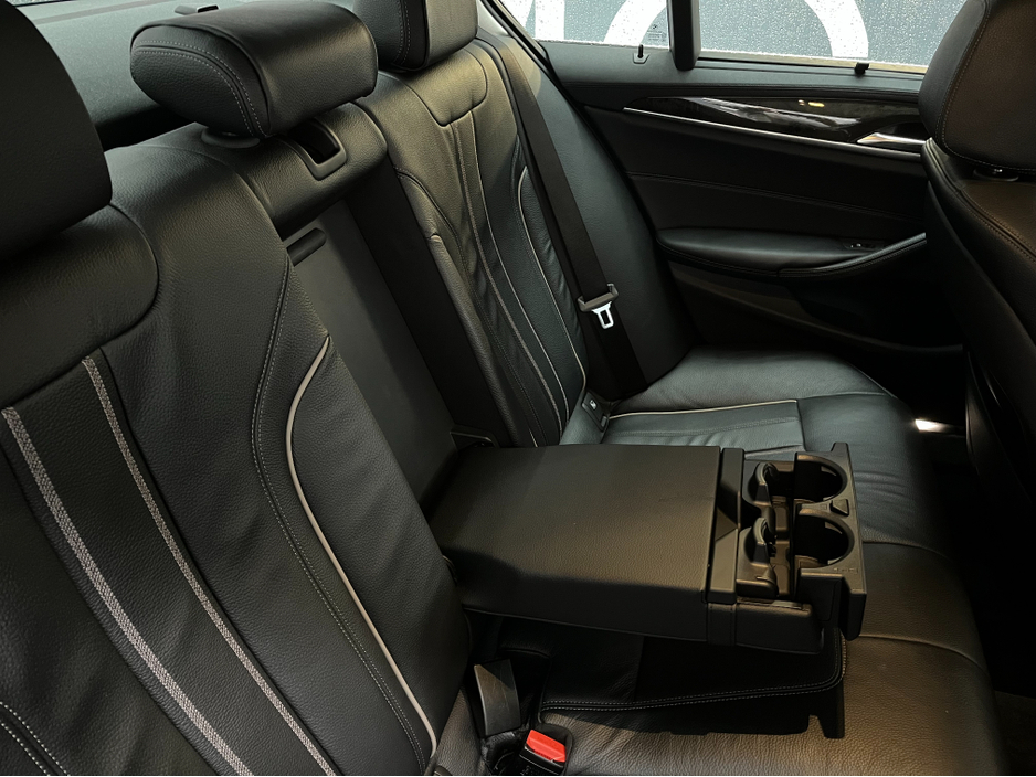 2017 BMW 5 Series €22950 2017 BMW 523D LUXURY 2.0 AUTOMATIC / CRUISE CONTROL 360° PARKING CAMERA / ELECTRIC MEMORY & HEATED SEATS €22,950