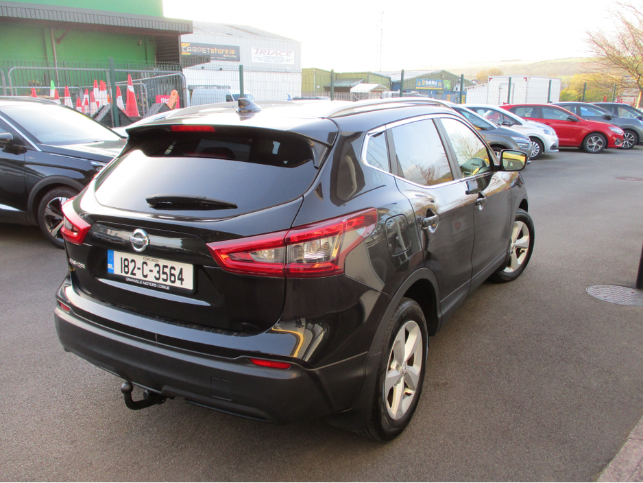 2018 Nissan Qashqai - image 5