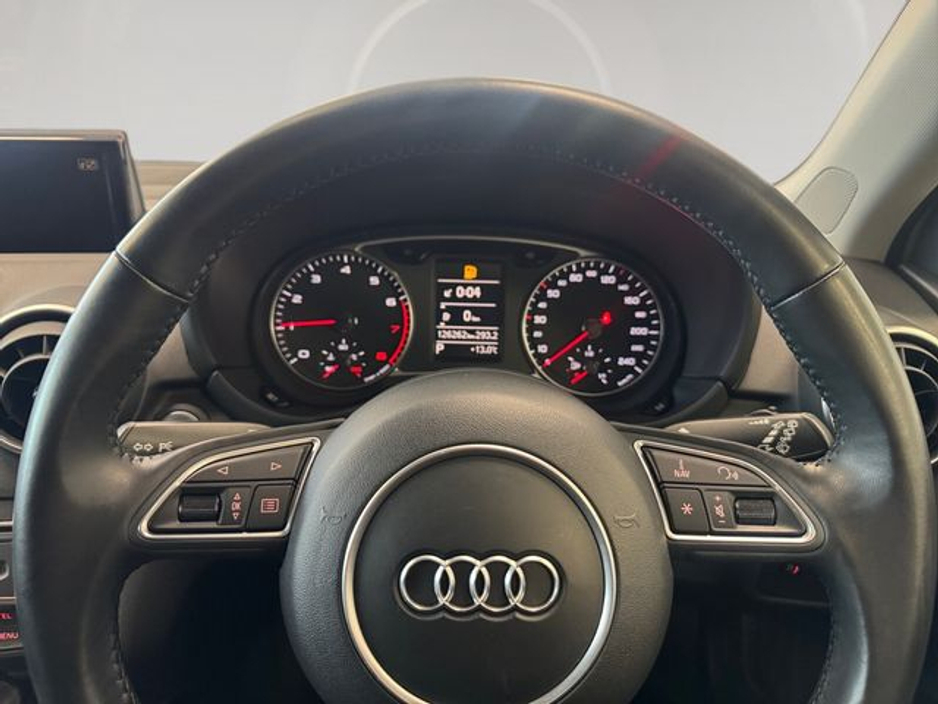 2016 Audi A1 - image 13