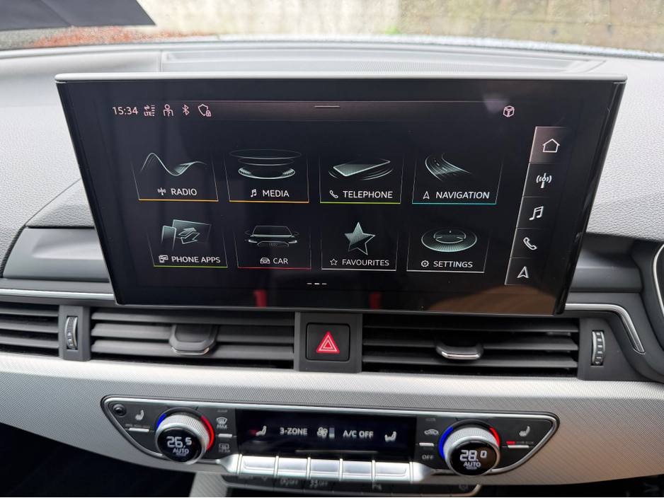 2022 Audi A4 2.0 TDi 35 SPORT EDITION163PS//VERY LOW MILEAGE//FULL SERVICE HISTORY//SIMI AND AA DEALER €34,950